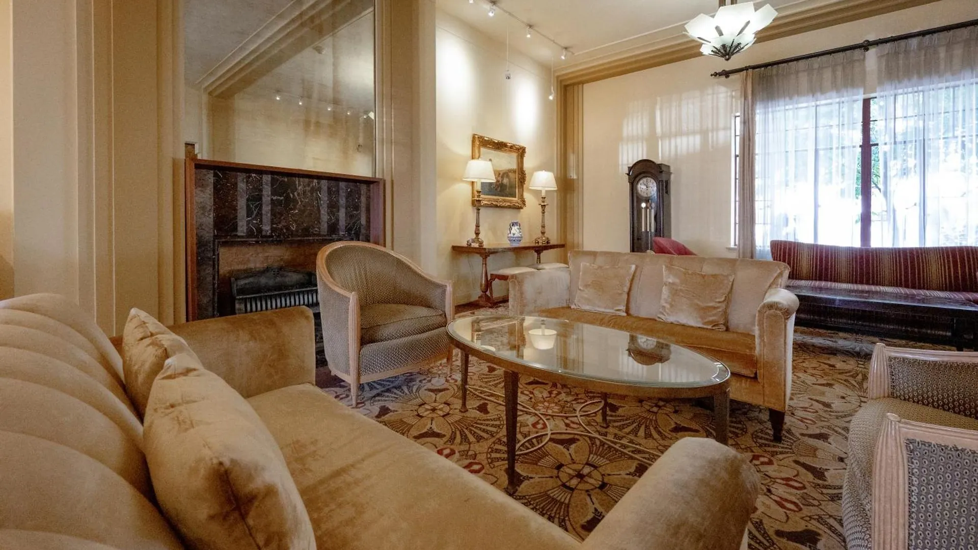 The Baroness Hotel Seattle